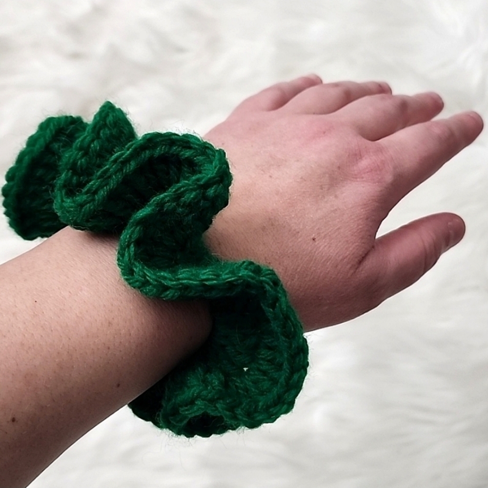 Handmade Textured Crocheted Scrunchies Ponytail Holder Hair Tie Set Of 4 - New - Picture 9 of 11
